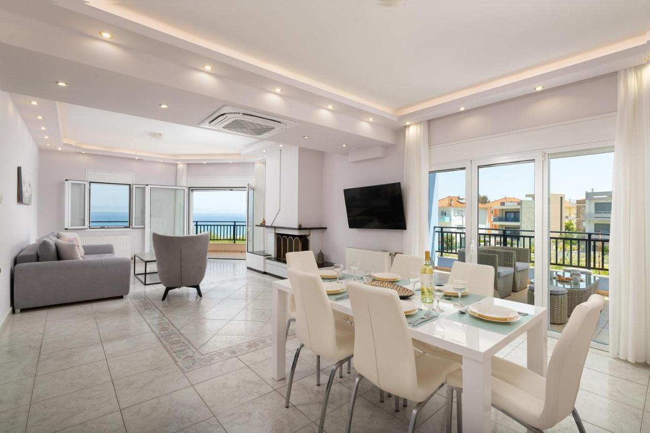 White&Blue Luxury Suites Ialysos  Buitenkant foto