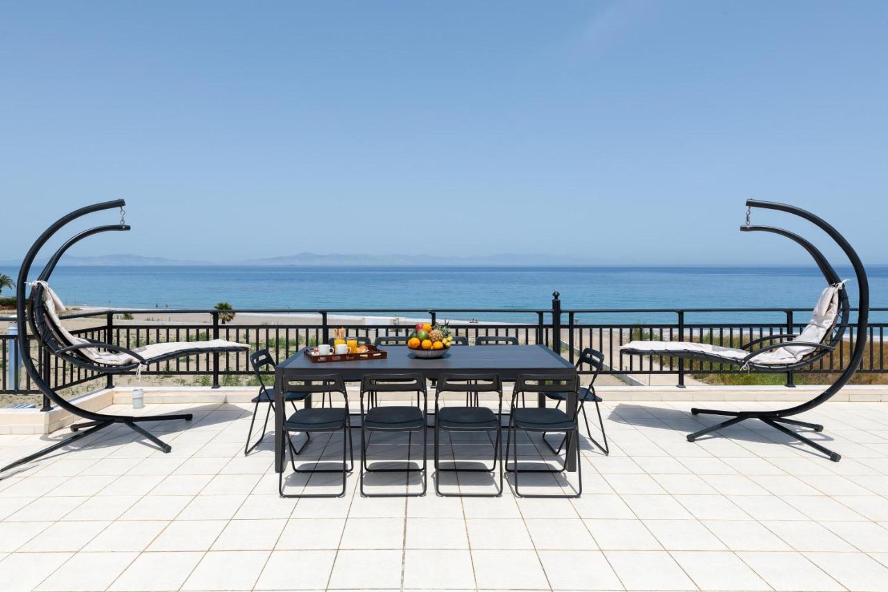 White&Blue Luxury Suites Ialysos  Buitenkant foto